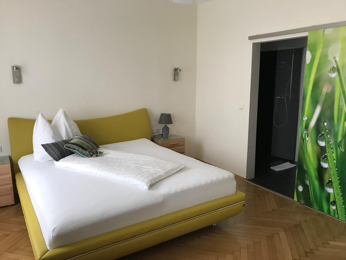 Hotel Bellini Леобен Екстер'єр фото