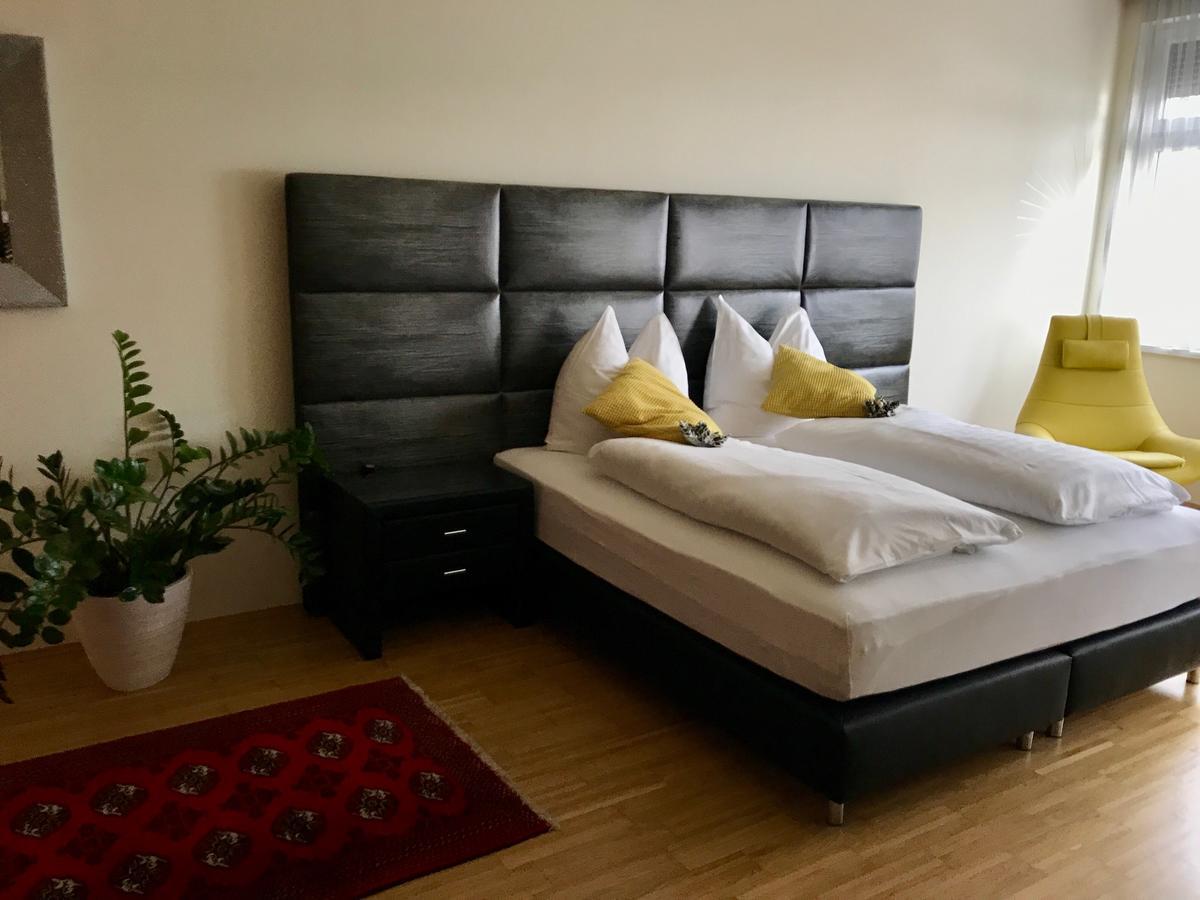 Hotel Bellini Леобен Екстер'єр фото